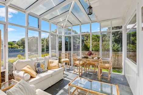 Photo of property in 6 Kaikomako Road, Waikanae, 5036