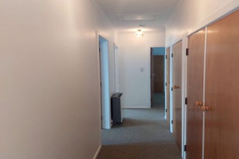 Photo of property in 32 Arapiko Street, Johnsonville, Wellington, 6037