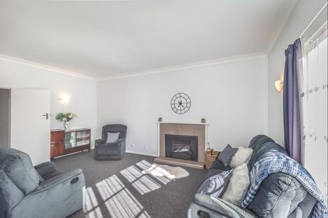 Photo of property in 100 Weraroa Road, Levin, 5510