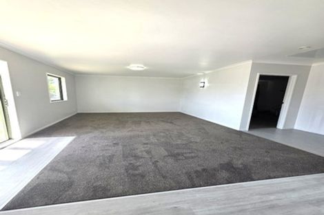 Photo of property in 21 Tranent Road, Mangere, Auckland, 2022