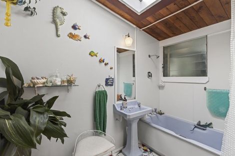 Photo of property in 189 Tukapa Street, Westown, New Plymouth, 4310