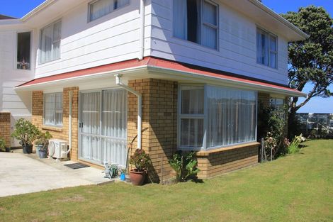 Photo of property in 29 Cypress Drive, Maungaraki, Lower Hutt, 5010