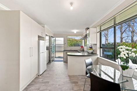 Photo of property in 1/126 Lake Terrace Road, Burwood, Christchurch, 8061