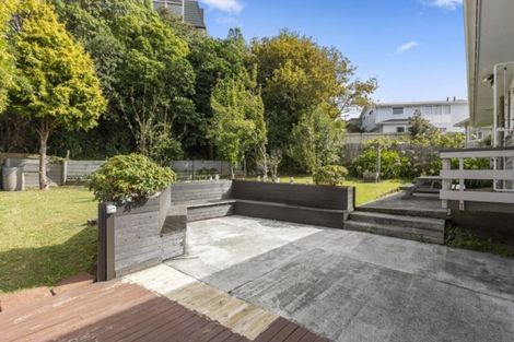 Photo of property in 5 Camellia Terrace, Maungaraki, Lower Hutt, 5010