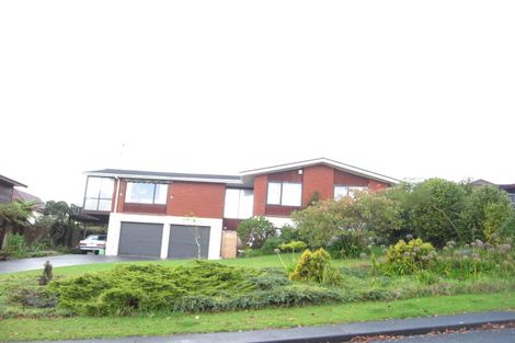 Photo of property in 33 Cheriton Road, Mellons Bay, Auckland, 2014