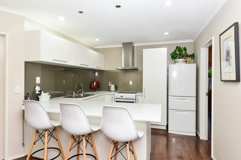 Photo of property in 13 Makepeace Place, Flagstaff, Hamilton, 3210