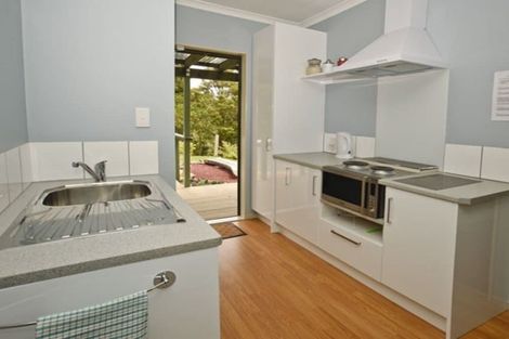 Photo of property in 16 Reotahi Road, Whangarei Heads, Whangarei, 0174