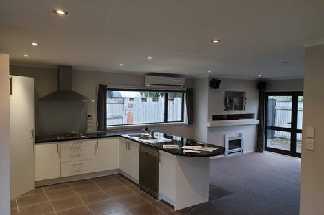 Photo of property in 35 Wilford Street, Wallaceville, Upper Hutt, 5018