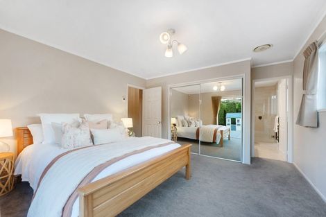 Photo of property in 30 Meadowvale Avenue, Forrest Hill, Auckland, 0620