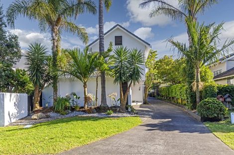 Photo of property in 2/20 Norwood Road, Bayswater, Auckland, 0622