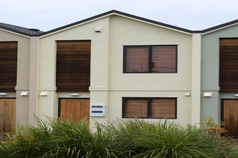 Photo of property in 39 Spalding Rise, Golflands, Auckland, 2013
