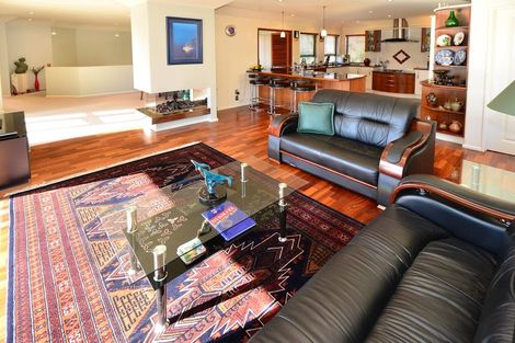 Photo of property in 60 Voyager Drive, Gulf Harbour, Whangaparaoa, 0930