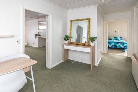 Photo of property in 9 Swiss Avenue, Gonville, Whanganui, 4501