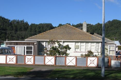 Photo of property in 1270 High Street, Taita, Lower Hutt, 5011