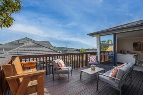 Photo of property in 13 Wangapeka Way, Aotea, Porirua, 5024