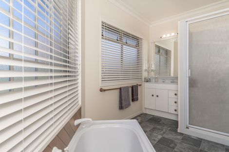 Photo of property in 3 Hunter Way, Otumoetai, Tauranga, 3110