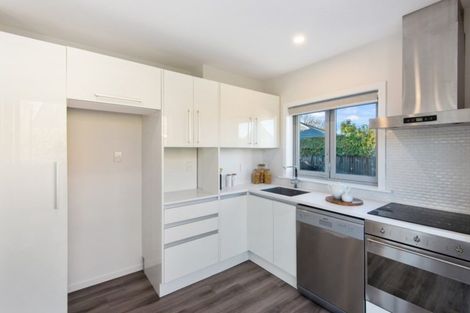 Photo of property in 2/54 Garreg Road, Bryndwr, Christchurch, 8052