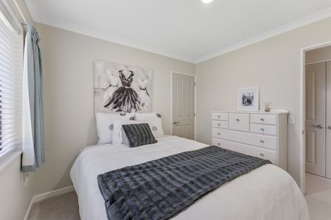 Photo of property in 15 Ian Peter Way, Otaki, 5512