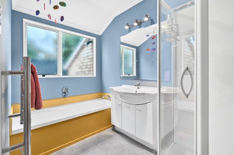 Photo of property in 21a Savoy Road, Glen Eden, Auckland, 0602