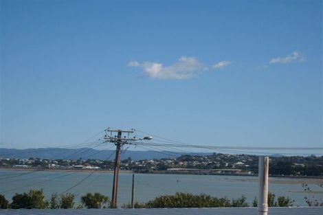 Photo of property in 2/84 Jutland Road, Hauraki, Auckland, 0622