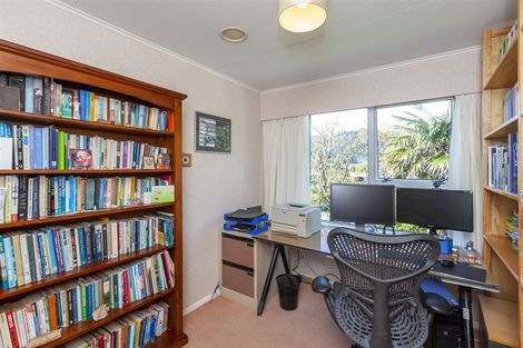 Photo of property in 103 Tilley Road, Paekakariki, 5034