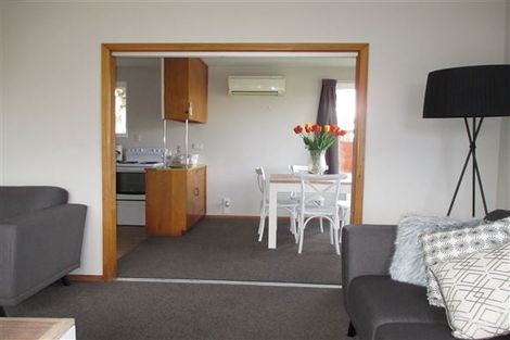 Photo of property in 6 Davidson Crescent, Hornby, Christchurch, 8042