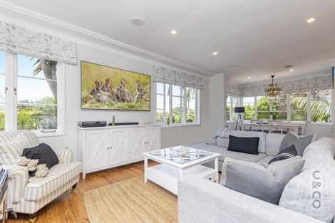 Photo of property in 41 Riverhead Road, Kumeu, 0810