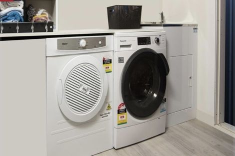 Photo of property in 17 Market Street, Picton, 7220