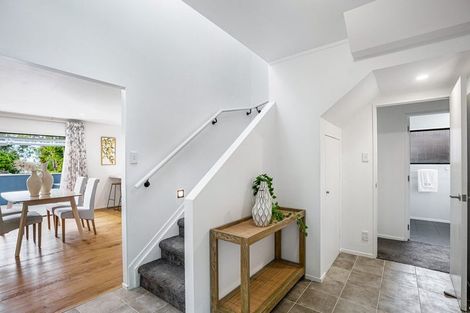 Photo of property in 2/1 Hatherlow Street, Glenfield, Auckland, 0629