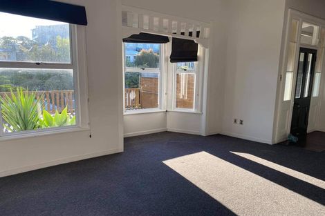 Photo of property in 70 Shakespeare Road, Bluff Hill, Napier, 4110