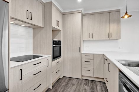 Photo of property in 30a Hunter Street, Hawera, 4610