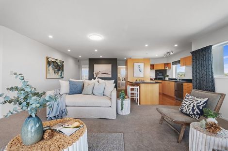 Photo of property in 6/1086 Papamoa Beach Road, Papamoa Beach, Papamoa, 3118