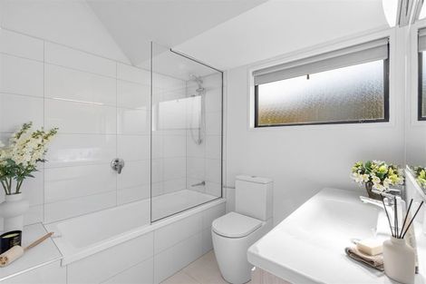 Photo of property in 28 Westenra Terrace, Cashmere, Christchurch, 8022