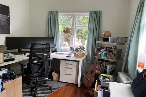 Photo of property in 21 Koromiko Street, New Lynn, Auckland, 0600