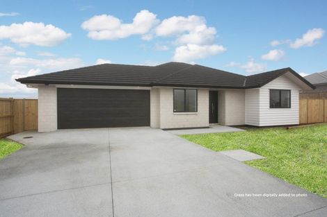 Photo of property in 39 Leathem Crescent, Pokeno, 2402