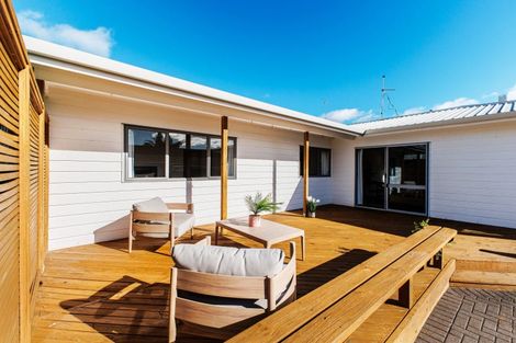 Photo of property in 5 Panorama Place, Coastlands, Whakatane, 3120