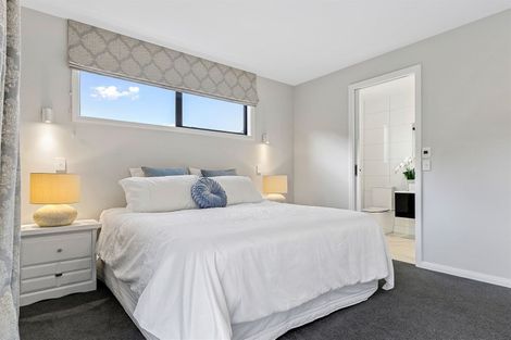 Photo of property in 6 Old Stone Lane, Cracroft, Christchurch, 8022