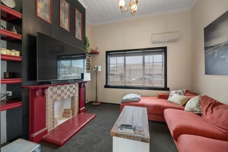 Photo of property in 162 Tukapa Street, Westown, New Plymouth, 4310