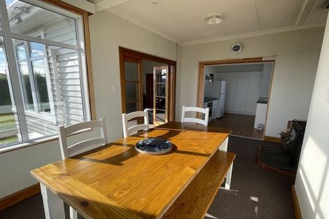 Photo of property in 7 Ovenden Street, Owaka, 9535