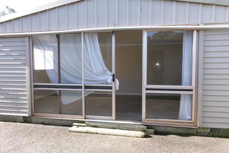 Photo of property in 4 First Avenue, Glenbrook, Waiuku, 2681