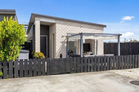 Photo of property in 14 Heri Lane, Westgate, Auckland, 0814