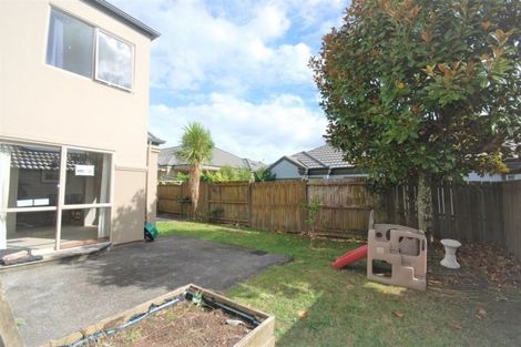 Photo of property in 28 Terracotta Drive, Blockhouse Bay, Auckland, 0600