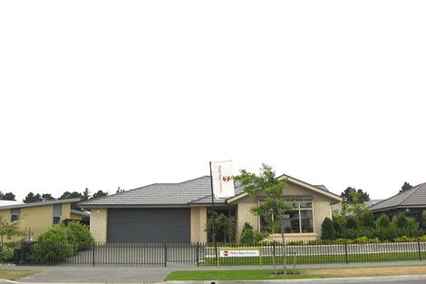 Photo of property in 22 Rothesay Road, Parklands, Christchurch, 8083