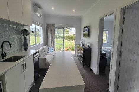 Photo of property in 47 Codlin Road, Waiuku, 2683