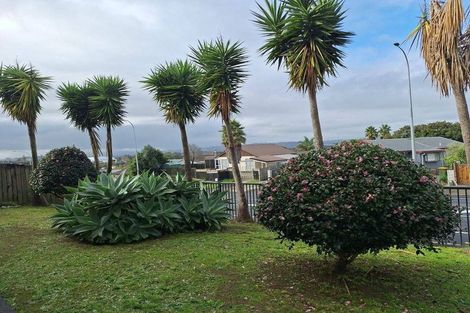 Photo of property in 106 Alfriston Road, Manurewa, Auckland, 2105