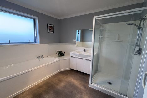 Photo of property in 22 Four Elms Place, Parklands, Christchurch, 8083