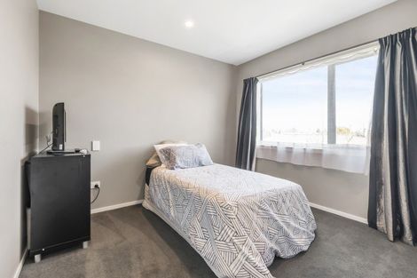 Photo of property in 11a Fernaig Street, Papakura, 2110