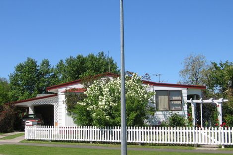 Photo of property in 3 U'ren Place, Riverdale, Gisborne, 4010