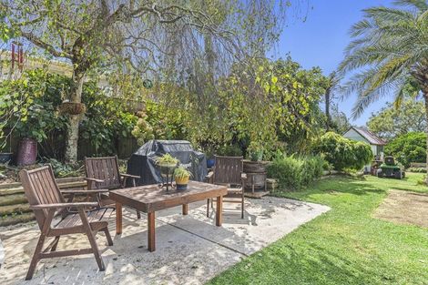 Photo of property in 100 Centennial Avenue, Waitara, 4320