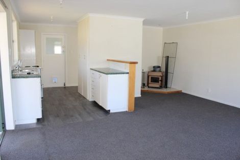 Photo of property in 6 Mararoa Drive, Manapouri, 9679